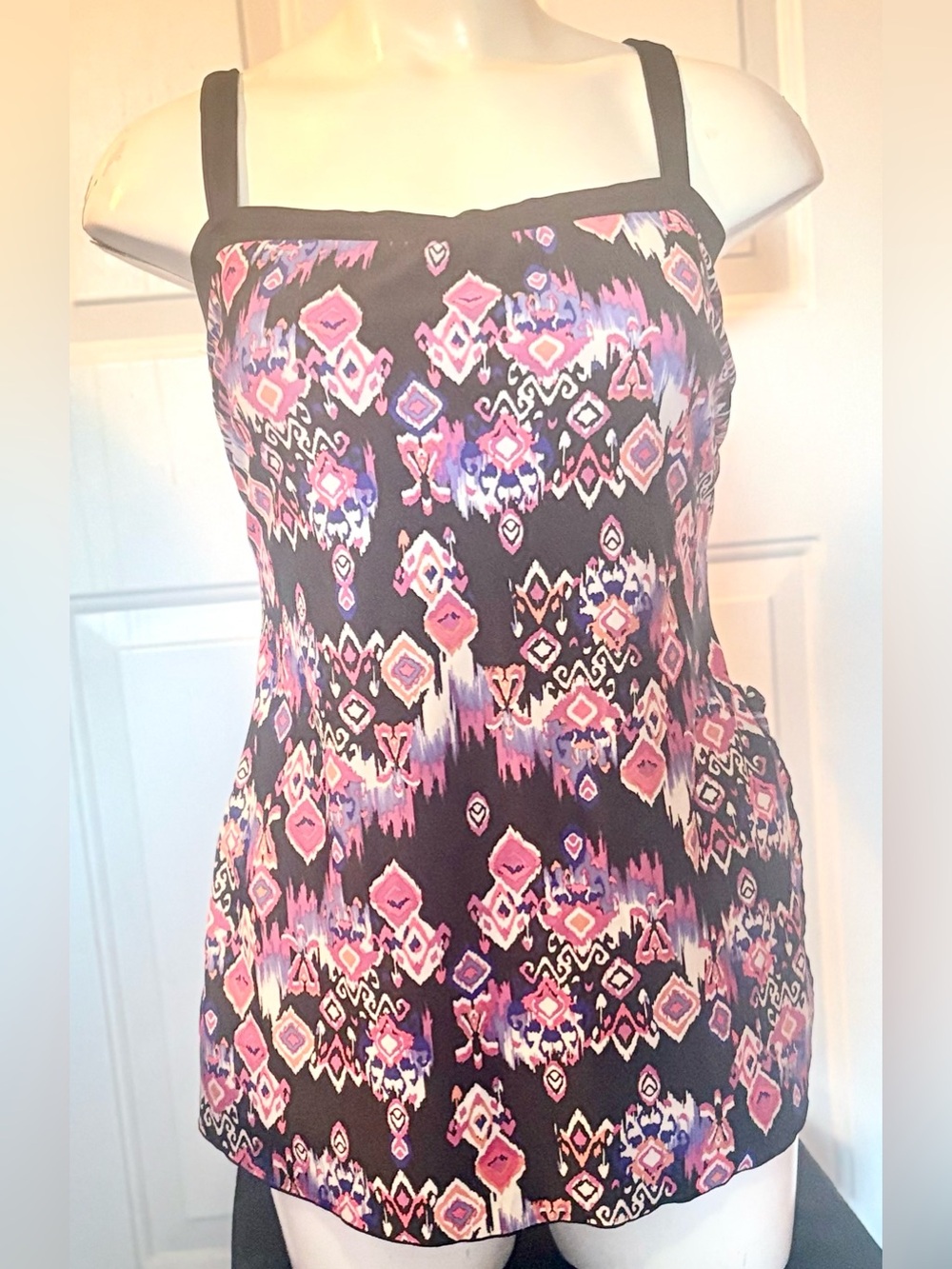 Maxine of Hollywood One Piece Women’s Swimsuit size 14